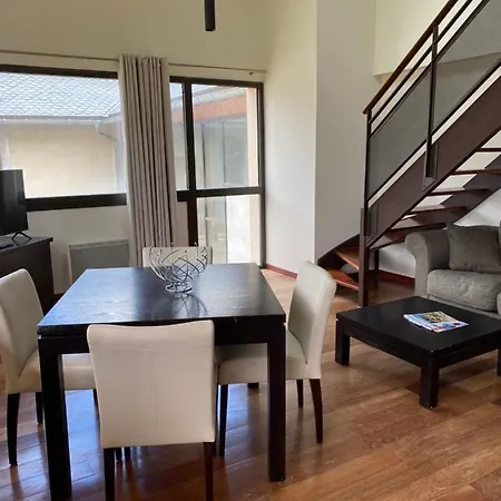 Terres De France - Domaine Du Palais Apartahotel 3*