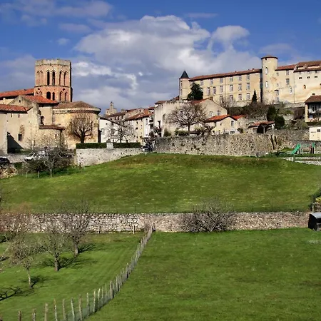 Apart-hotel Terres De France - Domaine Du Palais *