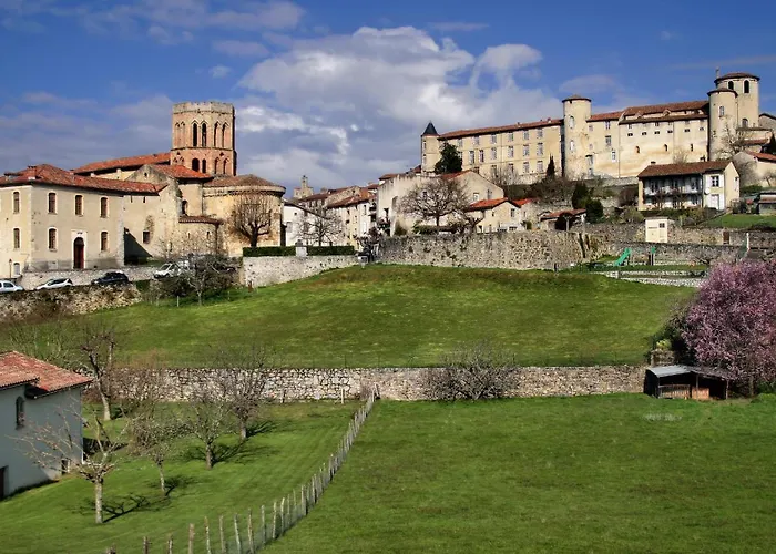 Appart hôtel Terres De France - Domaine Du Palais 3*